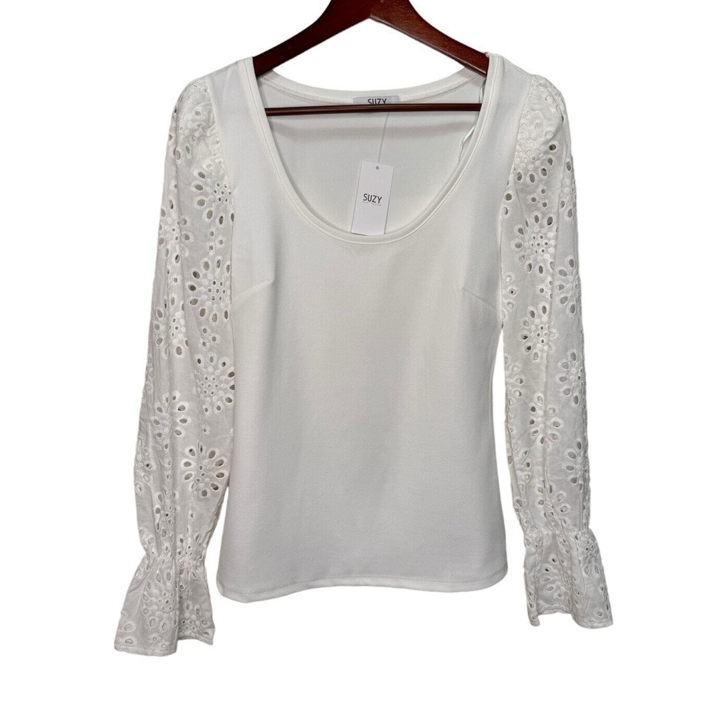 Suzy Shier White Scoop Neck Eyelet Sleeve Size Small NWT